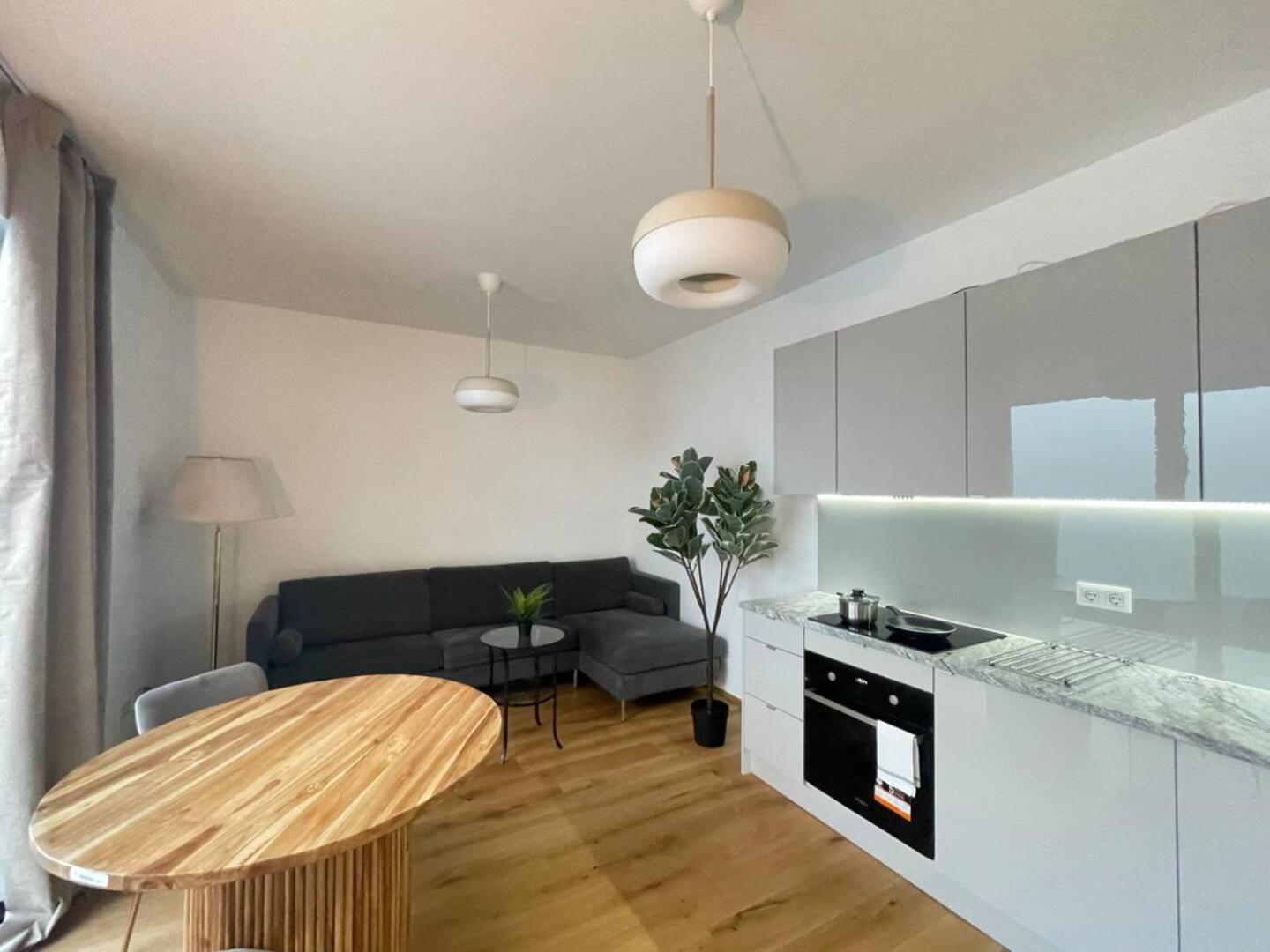 Stad10 - Apartments Very Close To Subway U2 Stadlau Виена Стая снимка