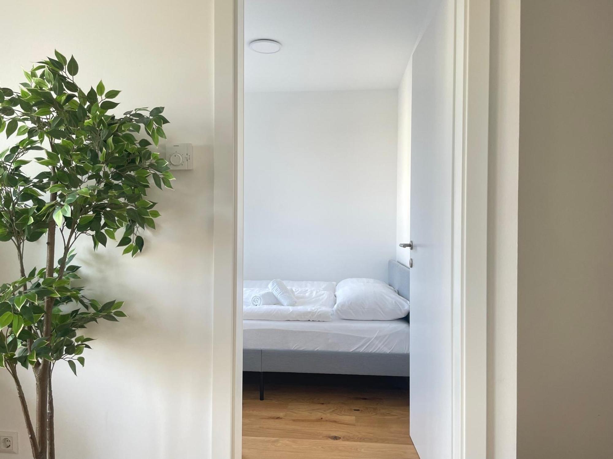 Stad10 - Apartments Very Close To Subway U2 Stadlau Виена Стая снимка